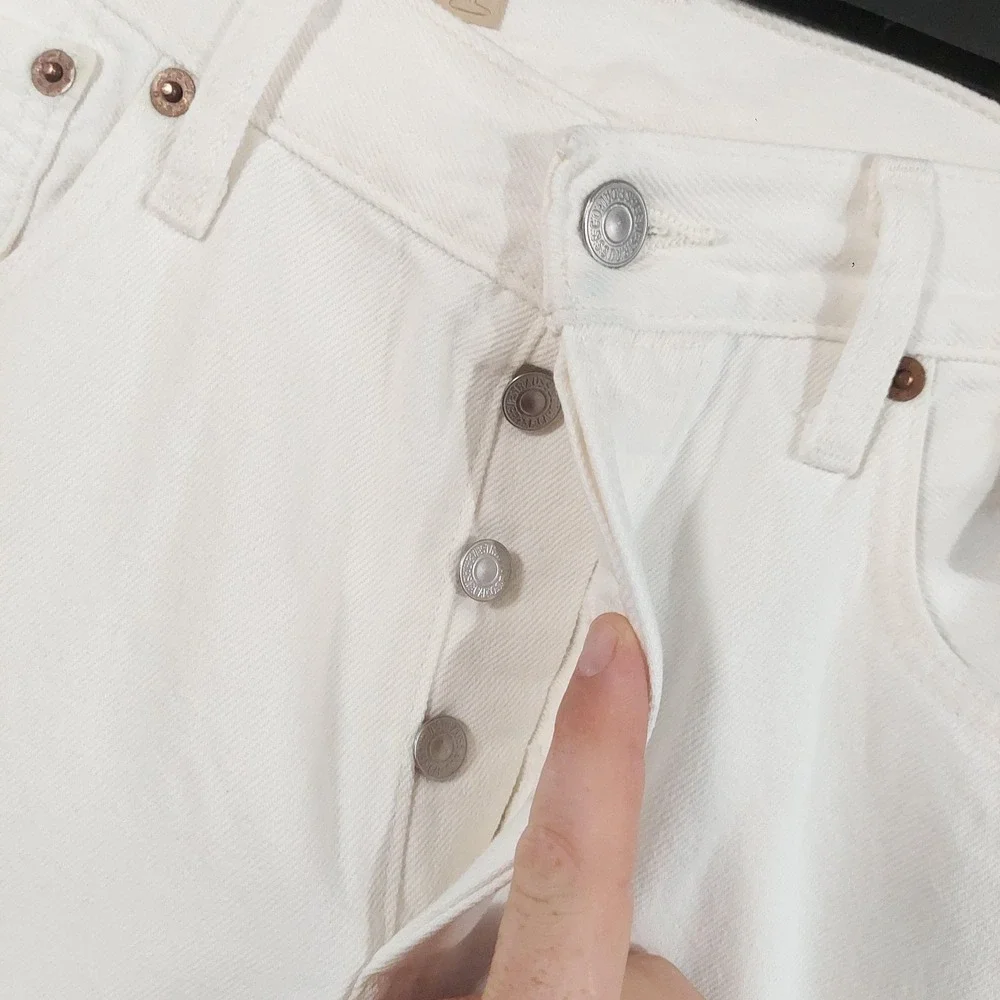 Levis 501 Original Jeans Mens 30x34 White 100% Cotton Button Fly Straight Denim